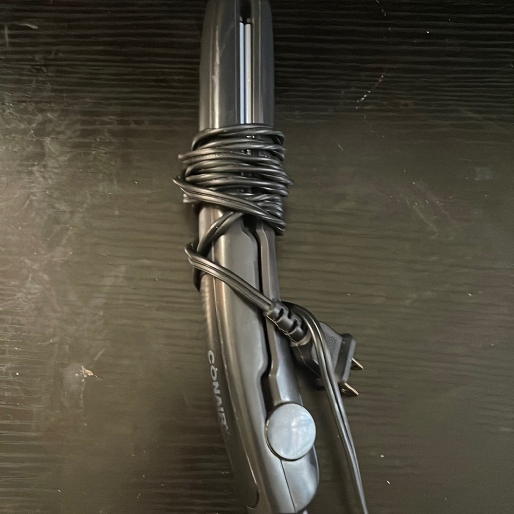 Hair straightener for women
